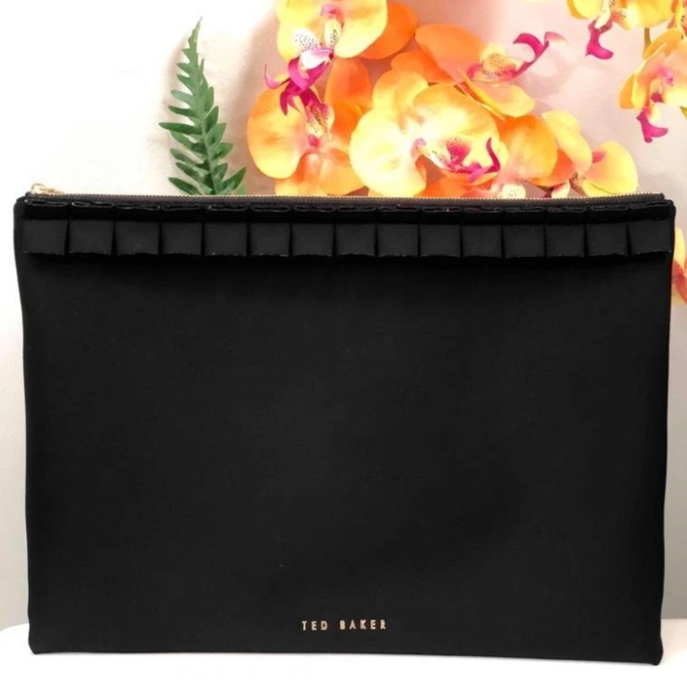 Ted Baker Black Ruffle Extra Large Zipper Tote Laptop/ Cosmetic Pouch NEW - Picture 5 of 12